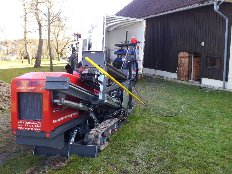 speziell ausgerüsteter Anhänger, specifically equipped trailer © TERRA AG, Reiden, Switzerland