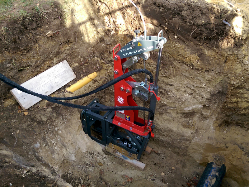 PE pipe renewal for house connections with cable burster TERRA X 100, pic 4